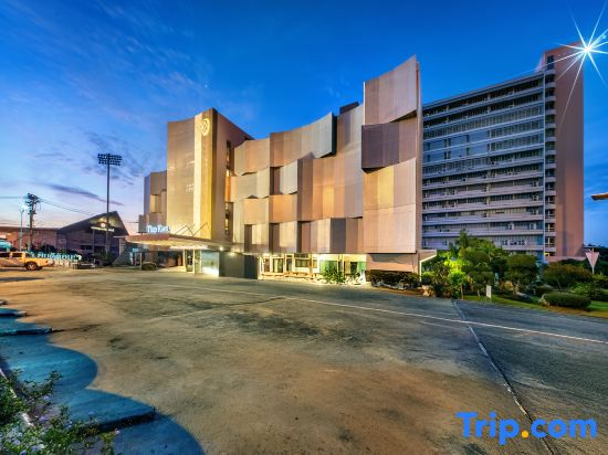 Thap Kaeo Poshtel City Center Korat