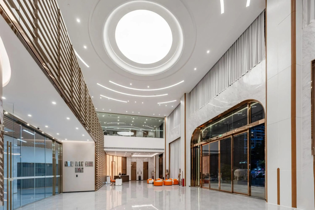 Liang Fan Holiday Inn