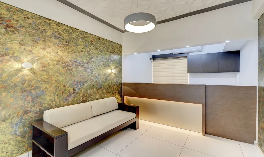 Treebo Petals Suites Marine Drive