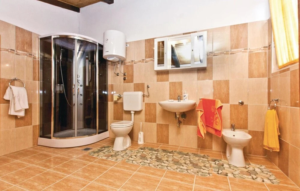 Stunning Home in Stifanici With Wifi and 3 Bedrooms