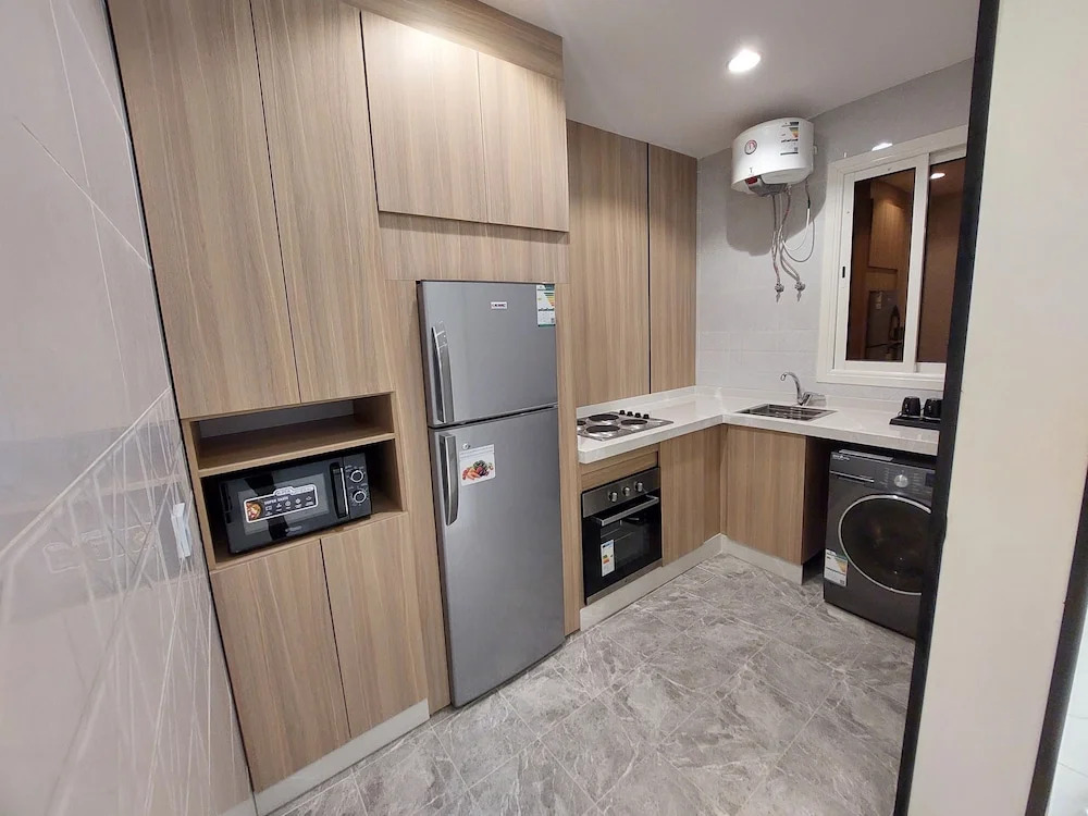 Elite House