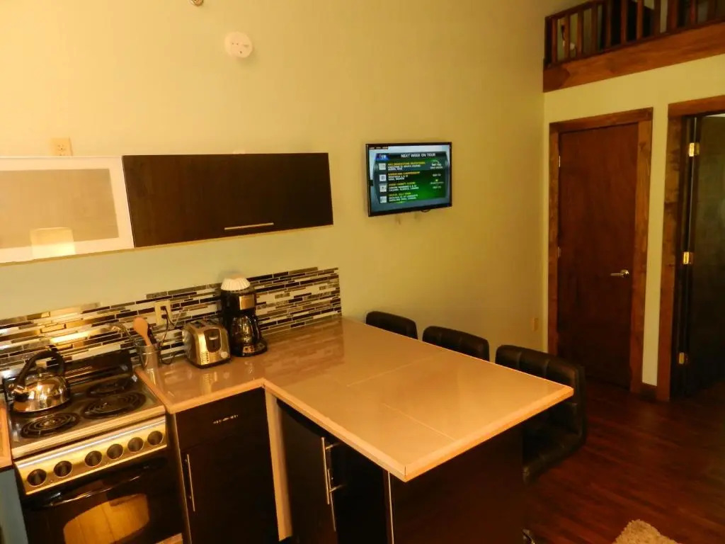 Downhill Lodge Condominium