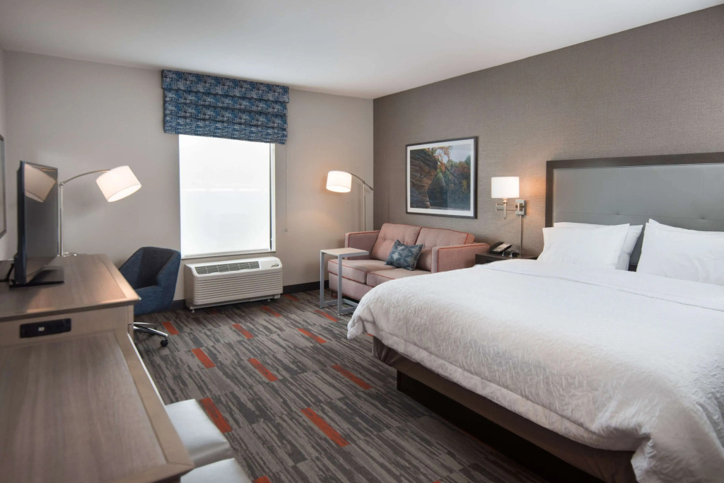 Hampton Inn and Suites at Wisconsin Dells Lake Delton