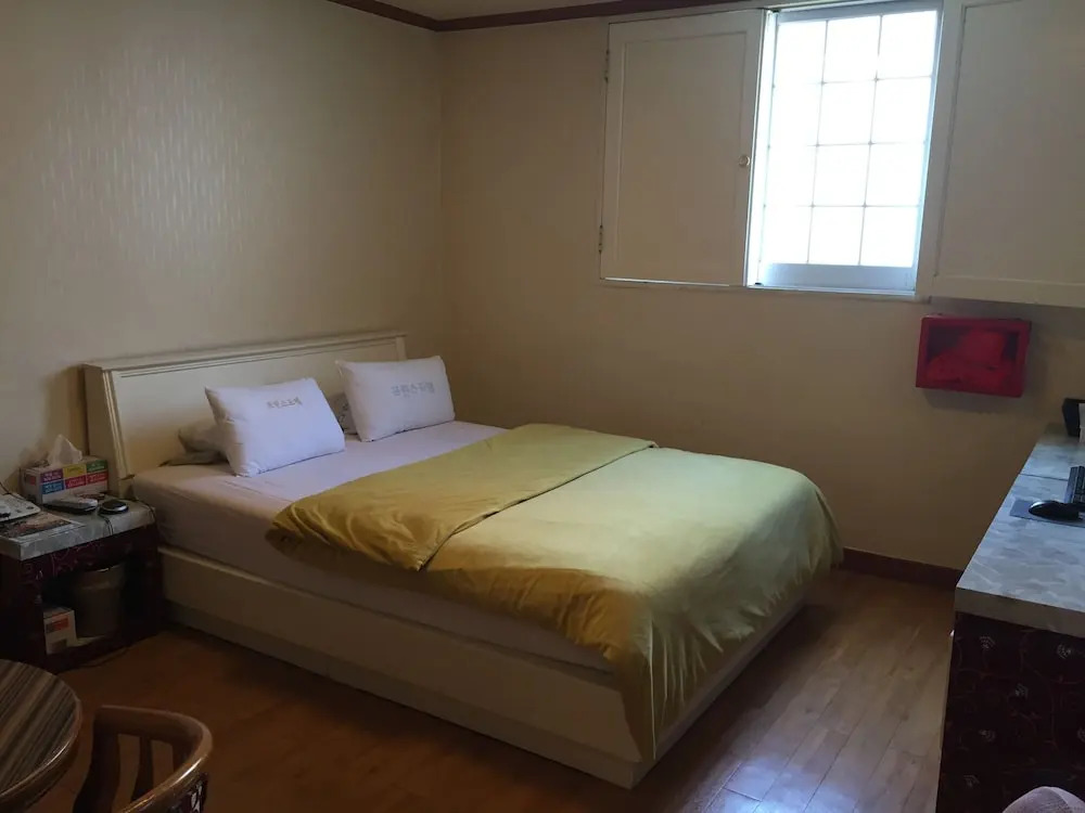 Prince Hotel