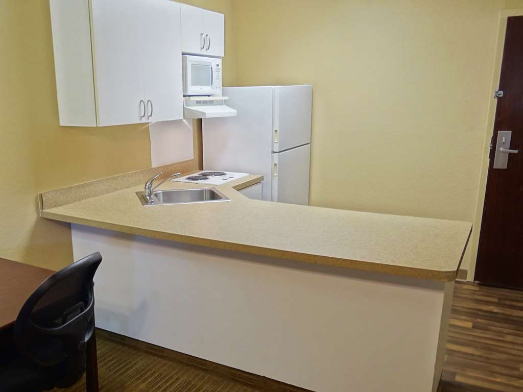 Extended Stay America Select Suites - Orlando - Maitland - 1760 Pembrook Dr