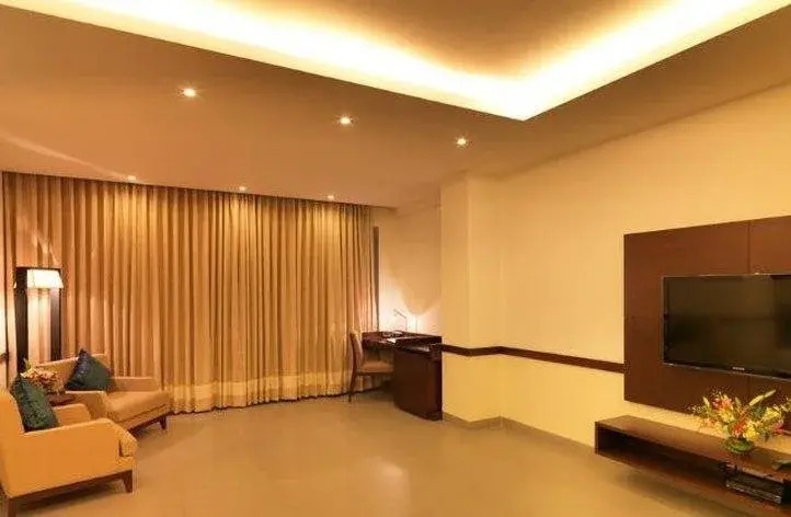 24 Tech Hotel
