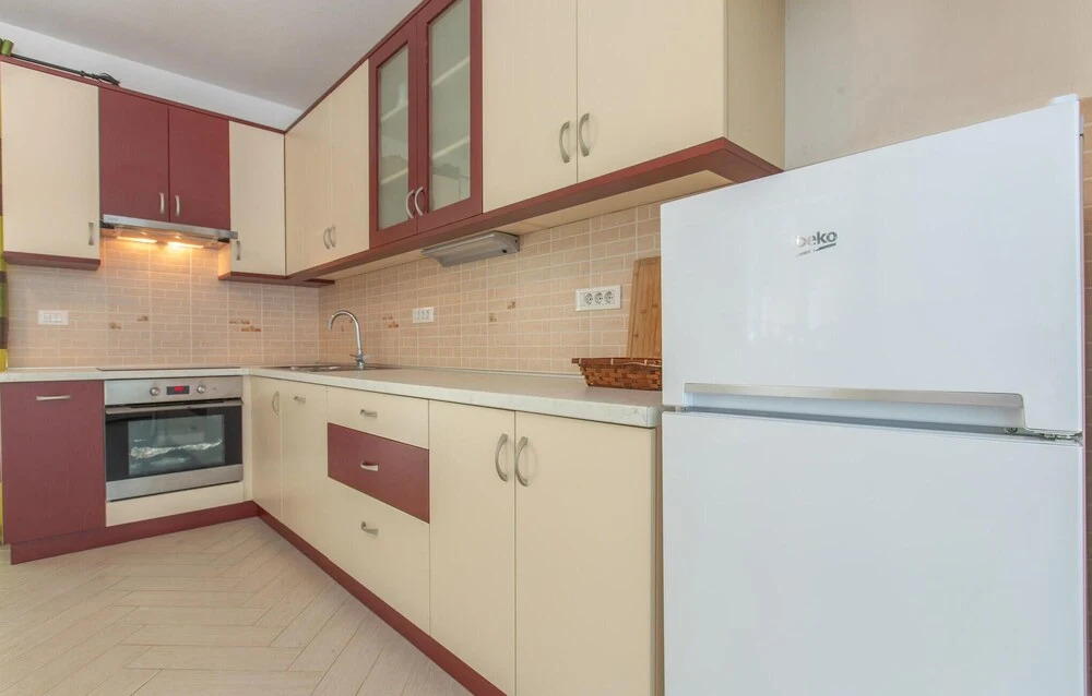Nice Apartment in Portoroz With 3 Bedrooms