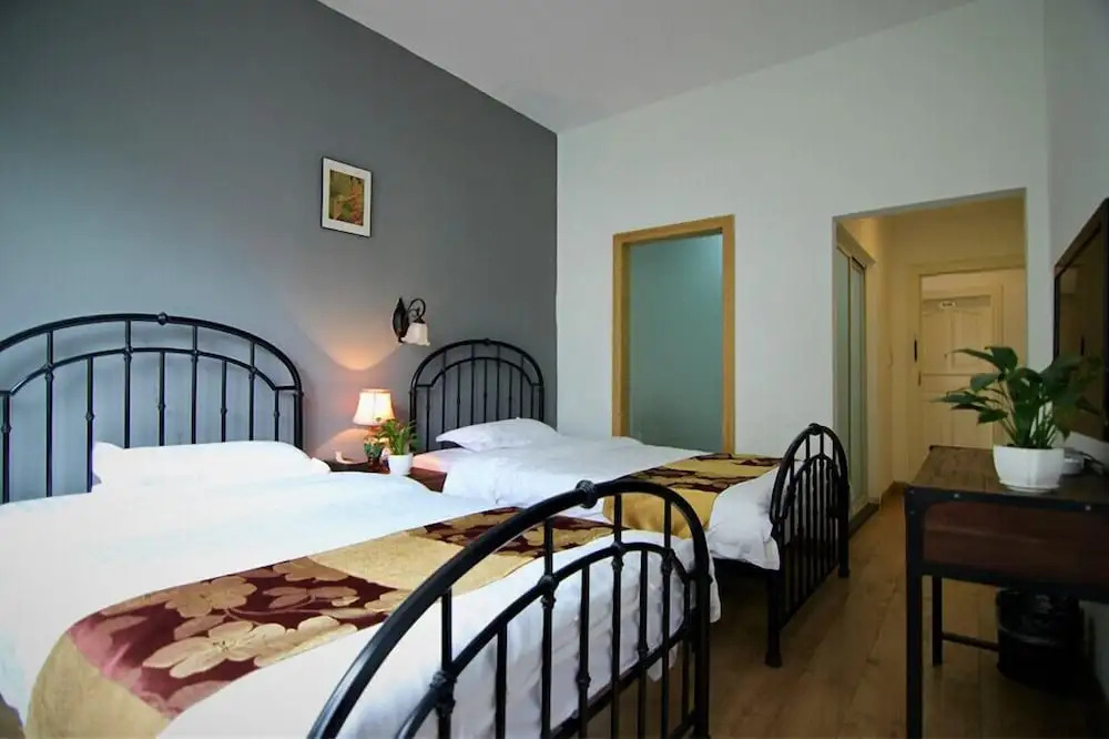 Highpark Riverview Inn