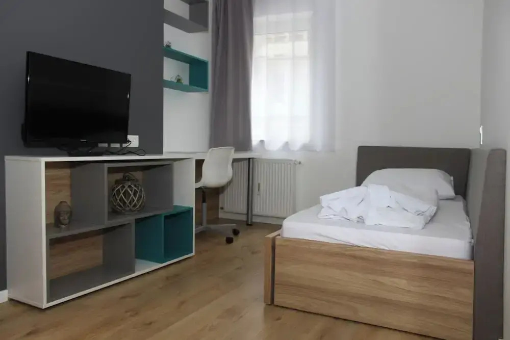 Christiano Apartments 1060 CITY