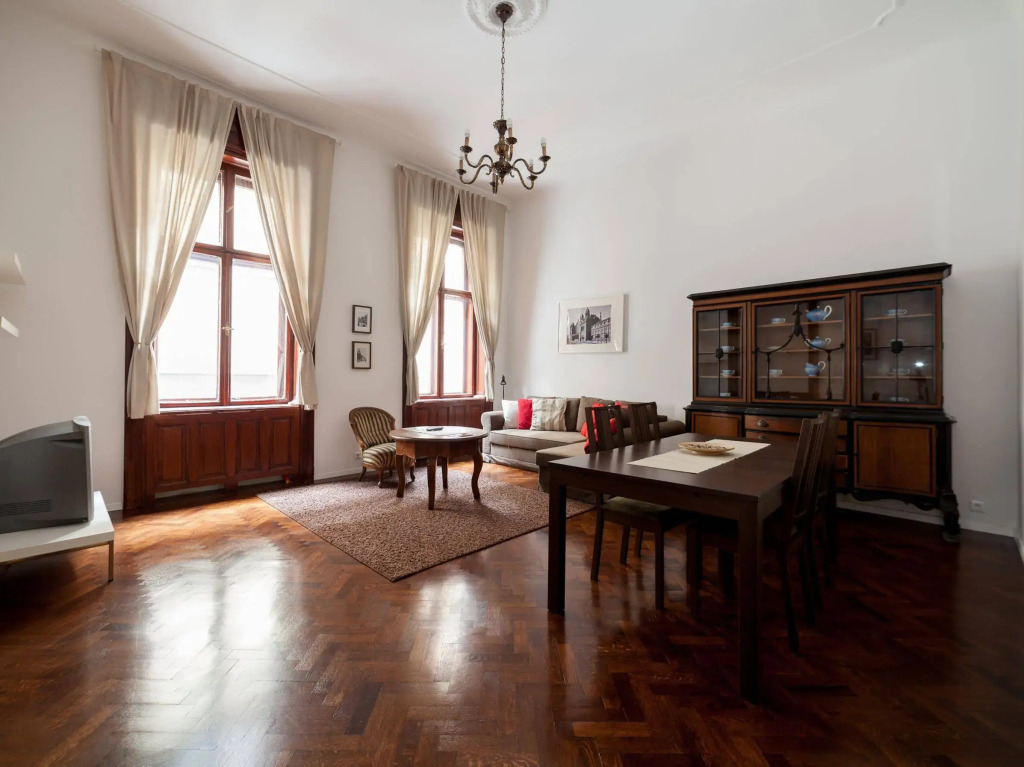 Kadar Apartments