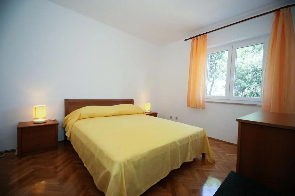 Apartments Villa Marijeta with Free Parking