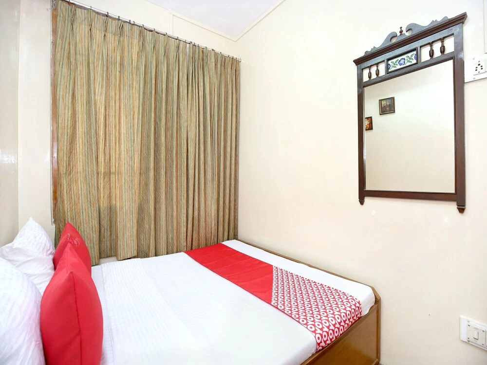 OYO 12488 Home 2BHK Meridian House