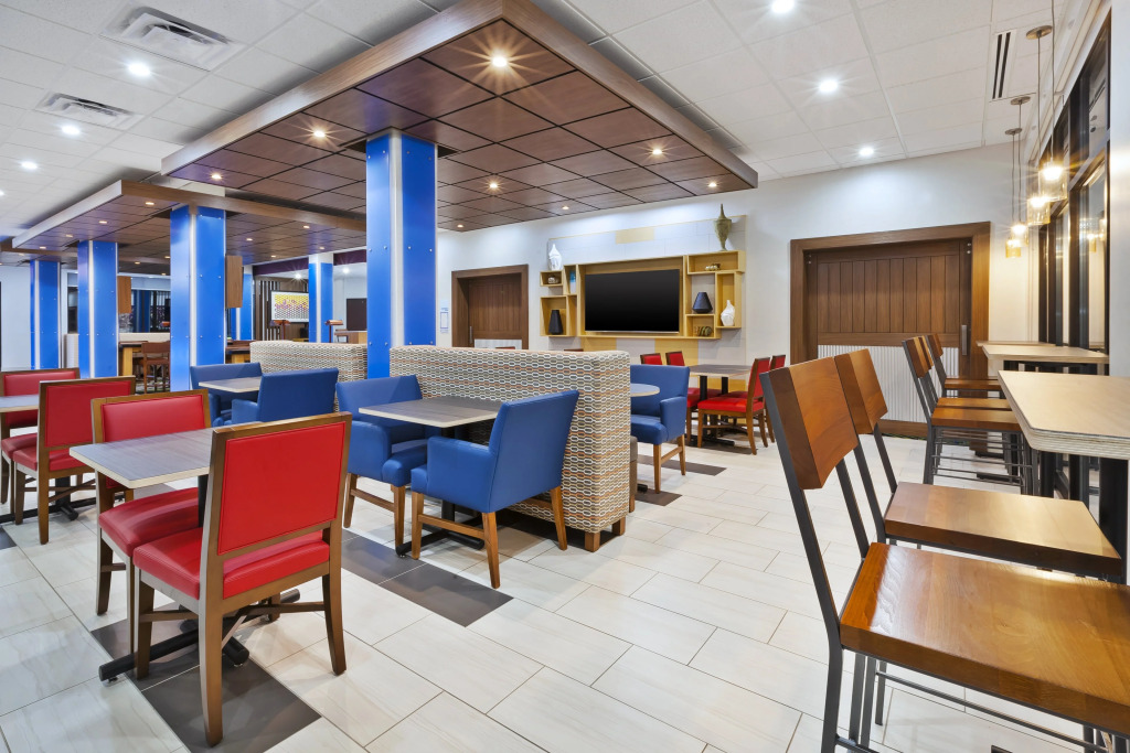 Holiday Inn Express & Suites - Painesville - Concord by IHG
