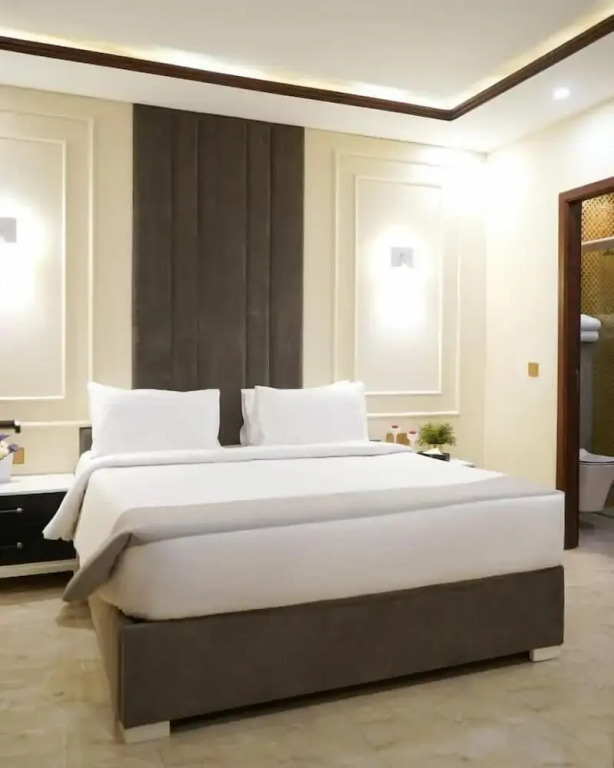 Falettis Express Hotel Airport Lahore