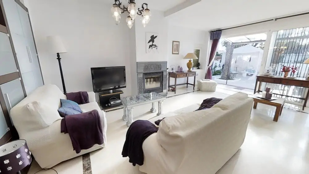 Great Villa Near Beach