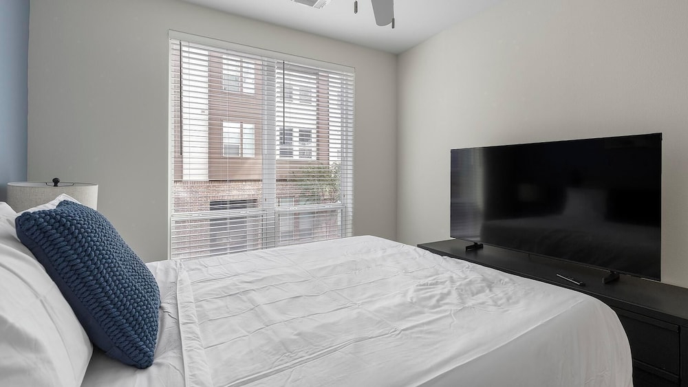 Landing Apartments Fort Worth Near Historic Southside