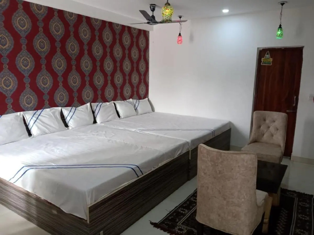 STAYMAKER Gharana Resort