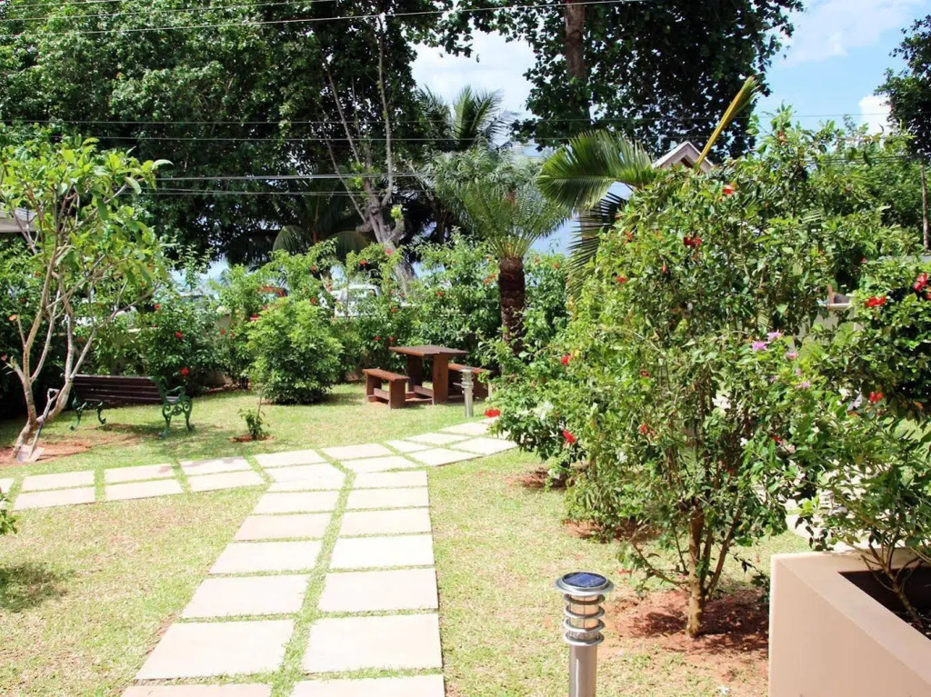 Pirogue Lodge