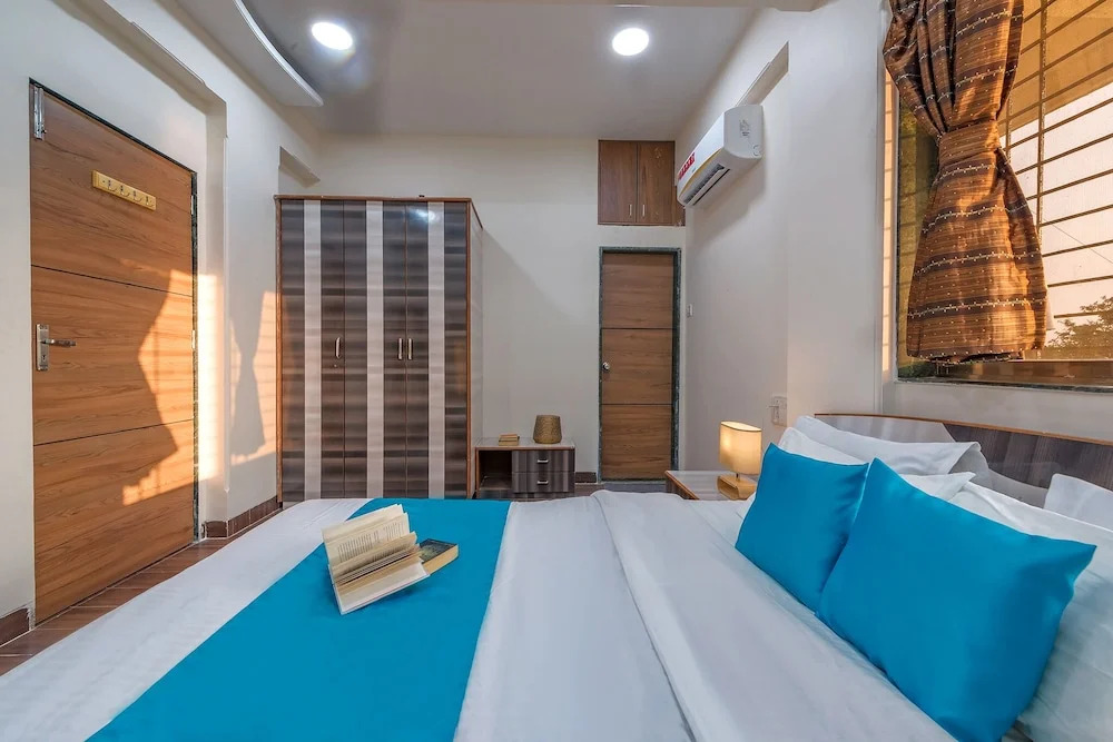CosmicStays Venus Villa - Lake View & Private Pool