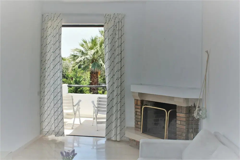 Adelos Apartment with Garden Terrace near Vouliagmeni Beach