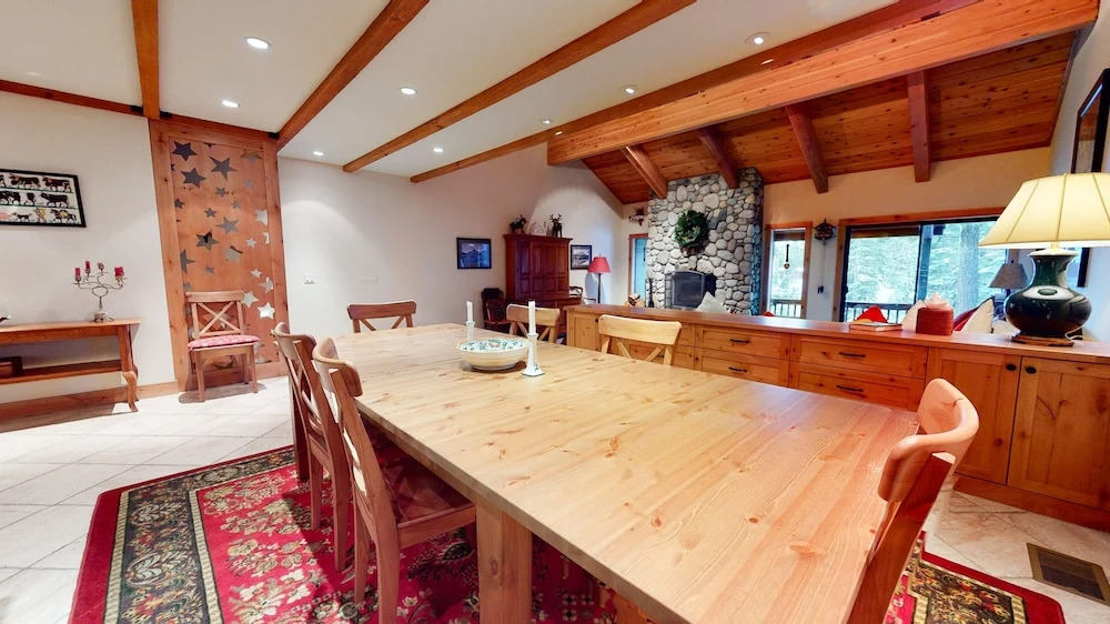 Val DIsere 9 Spacious and Walk to The Village, Washer Dryer, Gas Grill, Master Suites and More by RedAwning
