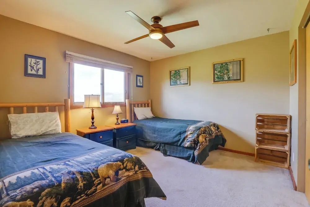 4 Mi to Marina: Family Townhome in Silverthorne!