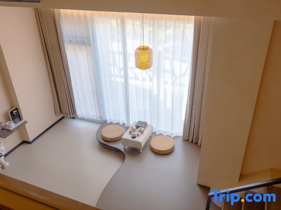 Muxi Lakeview Panorama Homestay（Zhongwei Shapotou Water Town Branch）