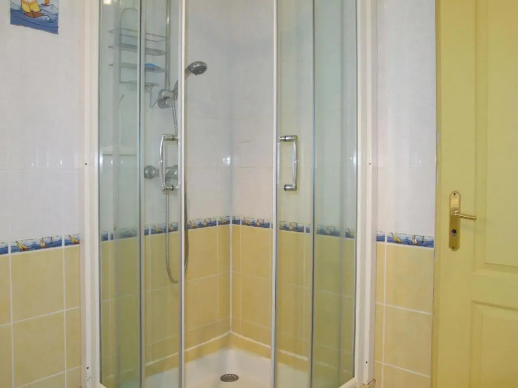 Holiday Home Ty Bihan - LOY114