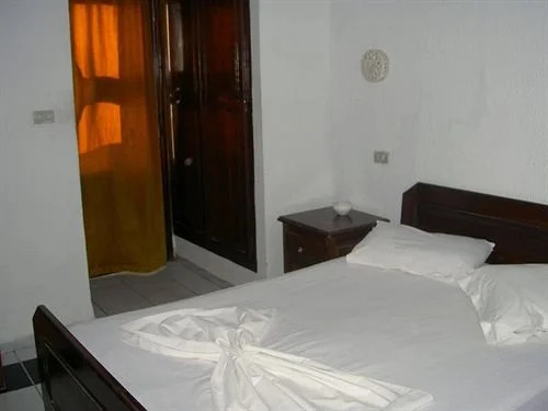 Hotel Ceramic