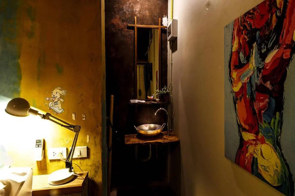Artists Place Trat