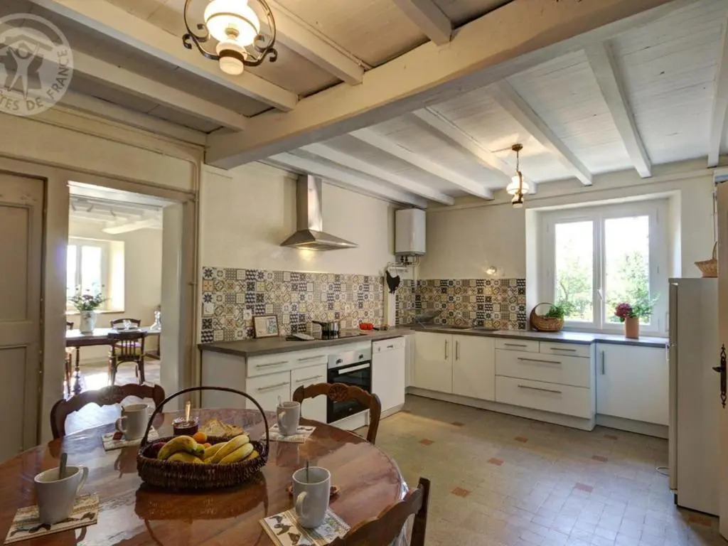 Gîte Montchal, 7 pièces, 14 personnes - FR-1-496-147