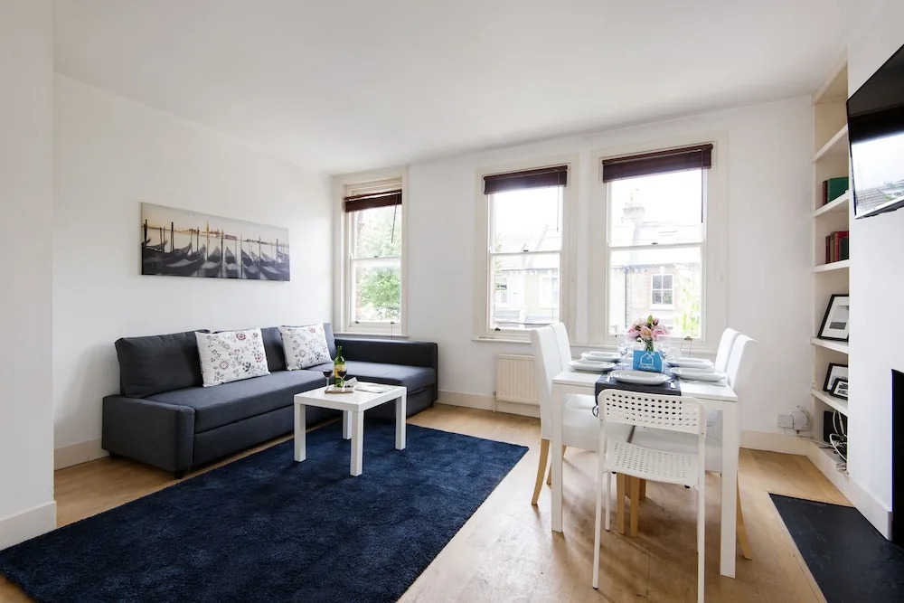 The Homey West Kensington Apartment - KDY