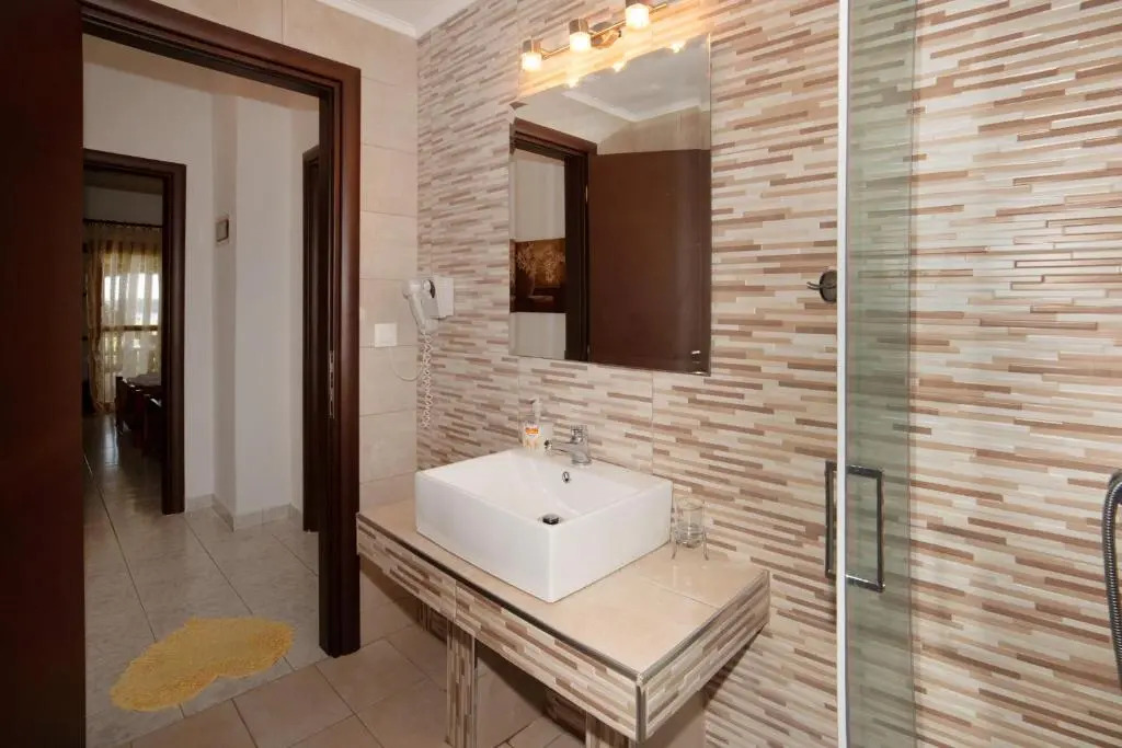 Anna Dani Apartments