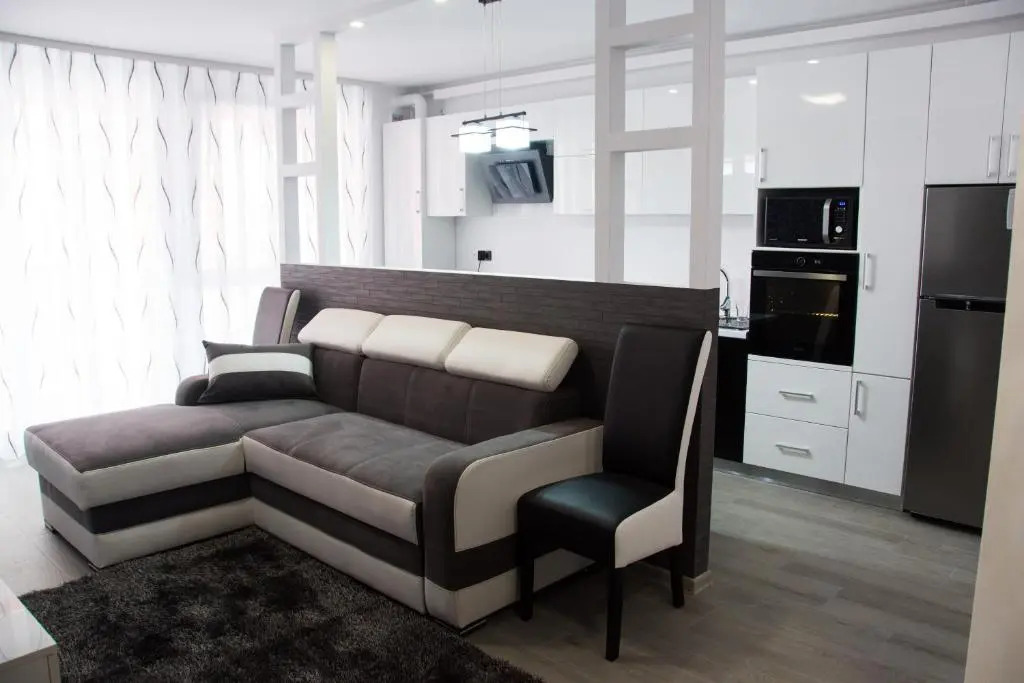 Modern minimalist apartment in Oradea