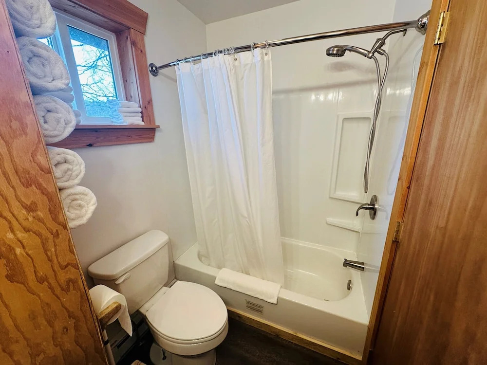 Swiss Alaska Inn