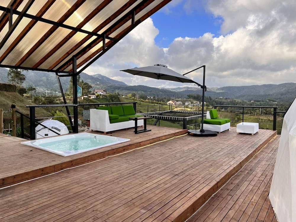 White Domes Glamping