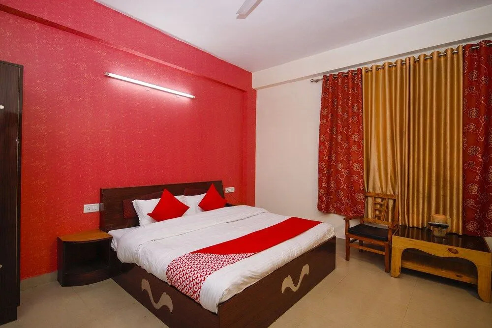 OYO 24006 Hotel Him Regency