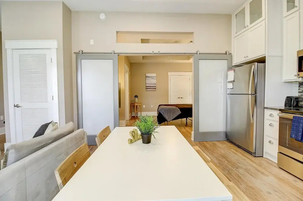 FRONTDESK Village at Commonwealth Apts Plaza Midwood Charlotte