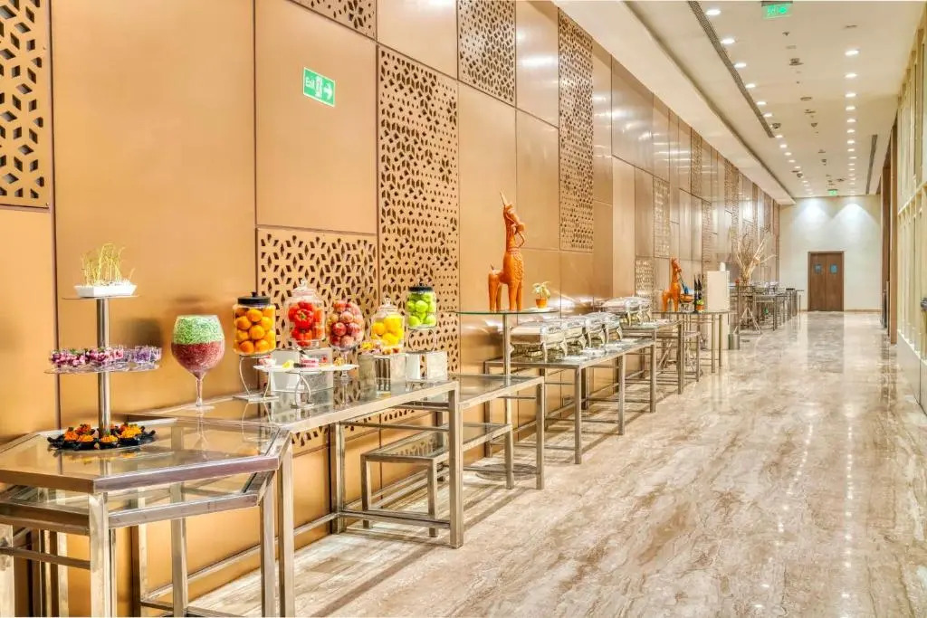 Holiday Inn Kolkata Airport by IHG