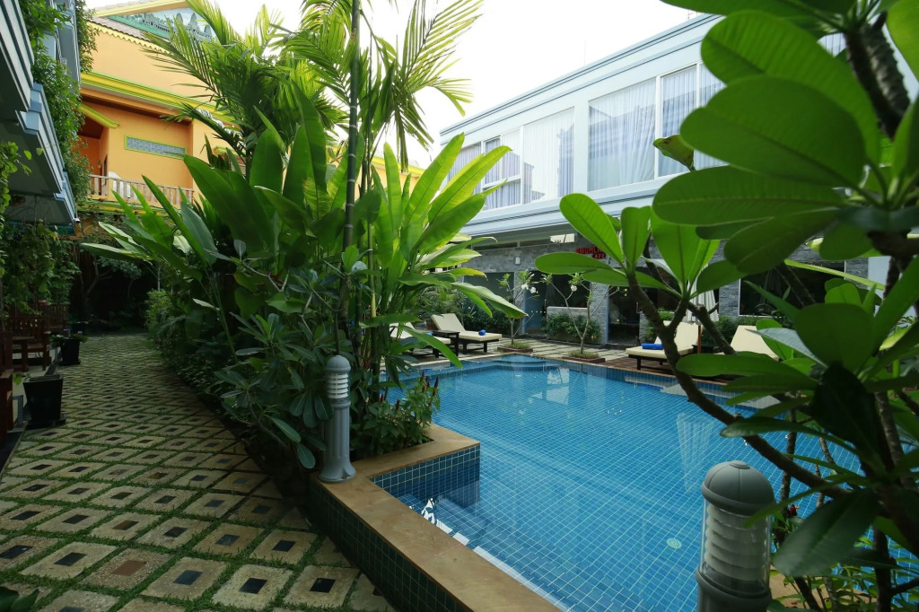 Chheng Residence