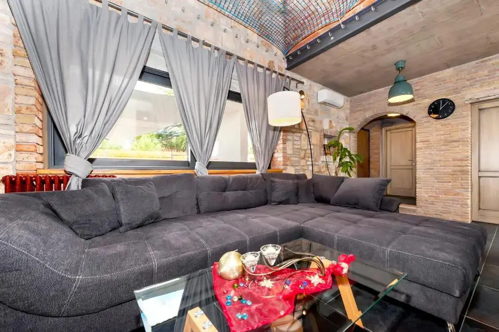Villa Baraka by Villas Holiday