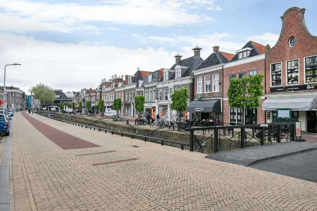 Snoozz Hotels Bolsward Boutique hotel zonder receptie met digitale sleutel