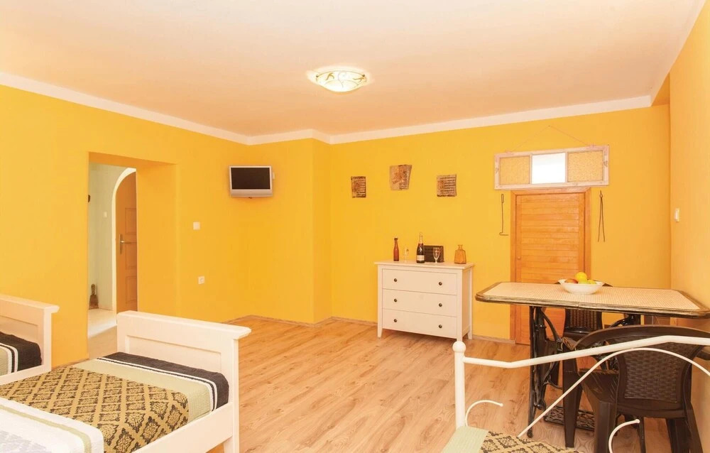 Awesome Apartment in Omisalj With
