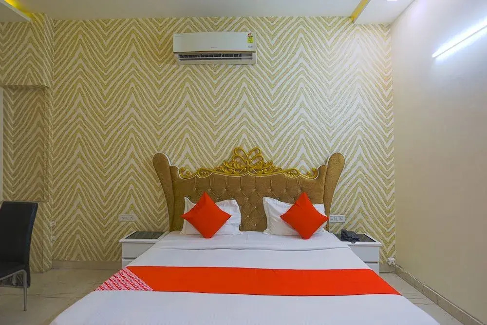 Oyo 41667 Paschim Vihar Inn