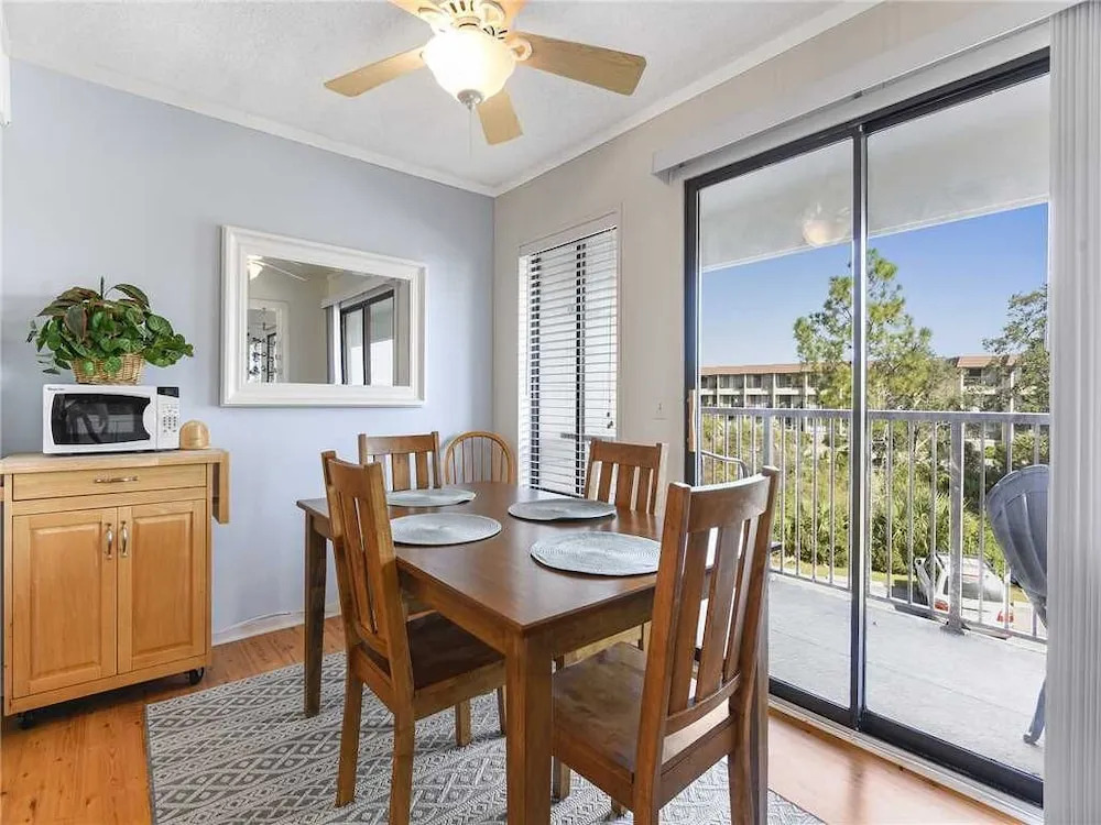 Beach & Tennis Admirals Row 226 - Two Bedroom Condo