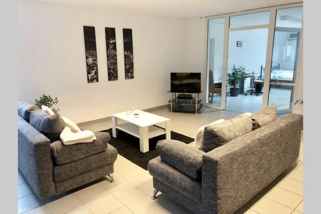 Neueingerichtete 106 qm Wohnung mit Smart TV