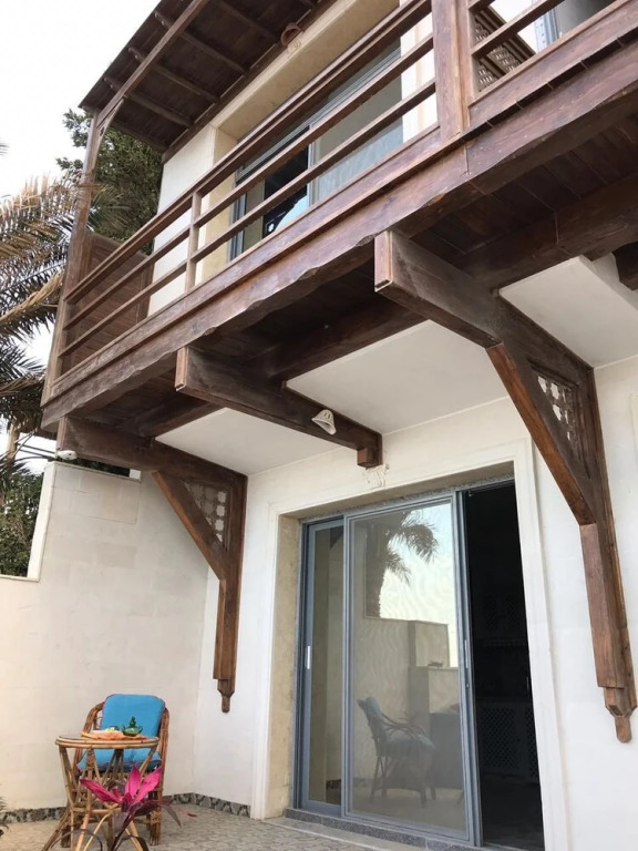 Ganesha Beach Apartments