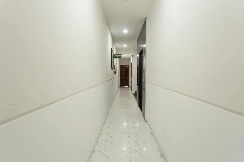 OYO 783 Rose Hotel