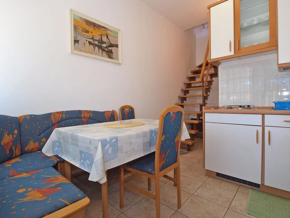 Apartment 1460