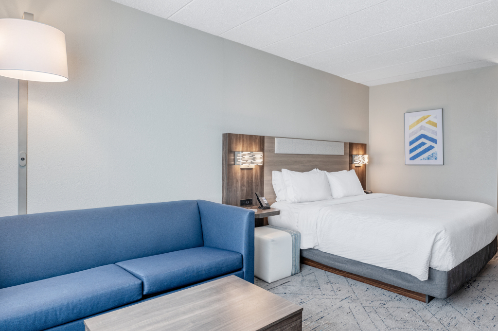 Holiday Inn Express Hotel & Suites Columbus Airport by IHG